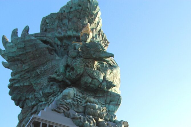 Indonesia: Garuda Wisnu Kencana - Plaza Wisnu, Lotus Pond, and the parade moment at 16.00 WITA