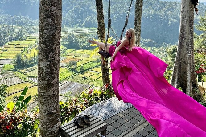 Instagram Tour Popular Spot in Bali - Private & All-inclusive - Tukad Cepung Waterfall: a cave-framed waterfall walk