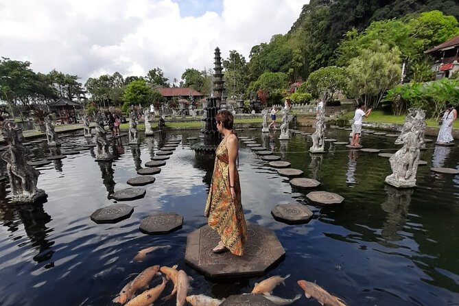 Instagram Tour Popular Spot in Bali - Private & All-inclusive - Jimbaran at sunset: seafood dinner energy and a coast reset
