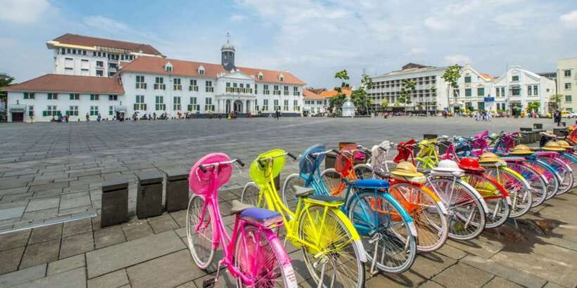 Jakarta: 5 Hour Jakarta City Tour - Highlights Jakarta - Transportation, group size, and timing reality
