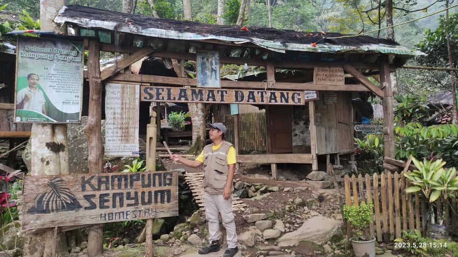 Jakarta: Active Volcano, Waterfall &beautiful local village - Ciater Tea Plantation and Optional Luwak Coffee: Fresh Air and Coffee Choices