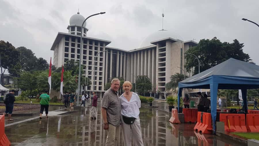 Jakarta: Cultural, Religious, and Historical Highlights Tour - Sunda Kelapa Harbour: a wooden-boat ride that feels local