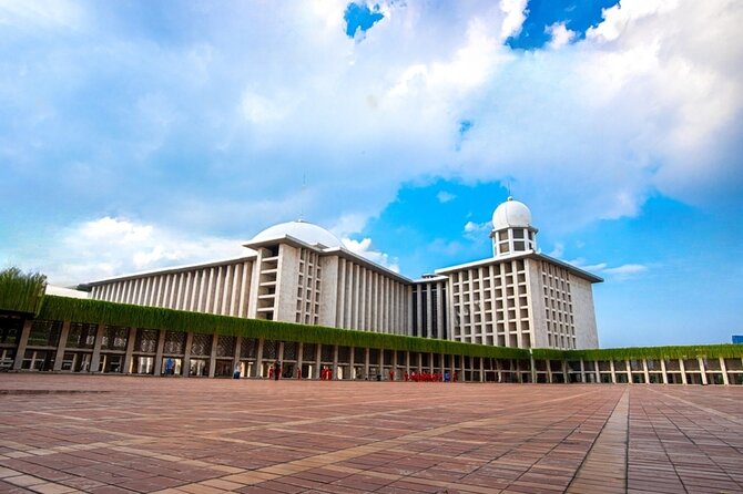 Jakarta Full-Day Highlights Tour with Transfer - Fatahillah Square and Kota Tua: Old Batavia Without the Headache