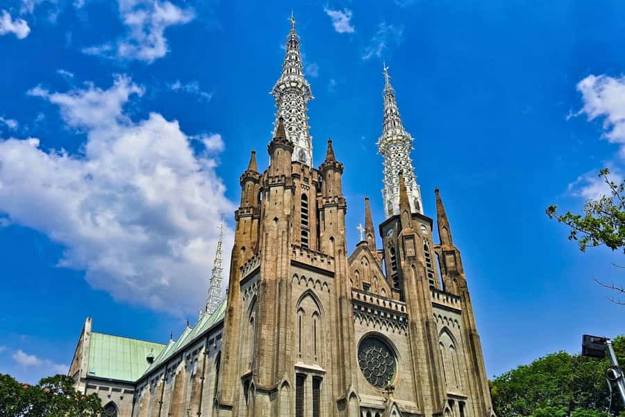 Jakarta: Highlights of Jakarta Group Tour w/ Hotel Transfer - Istiqlal Mosque and Jakarta Cathedral: Two Faiths, One Walkable Zone
