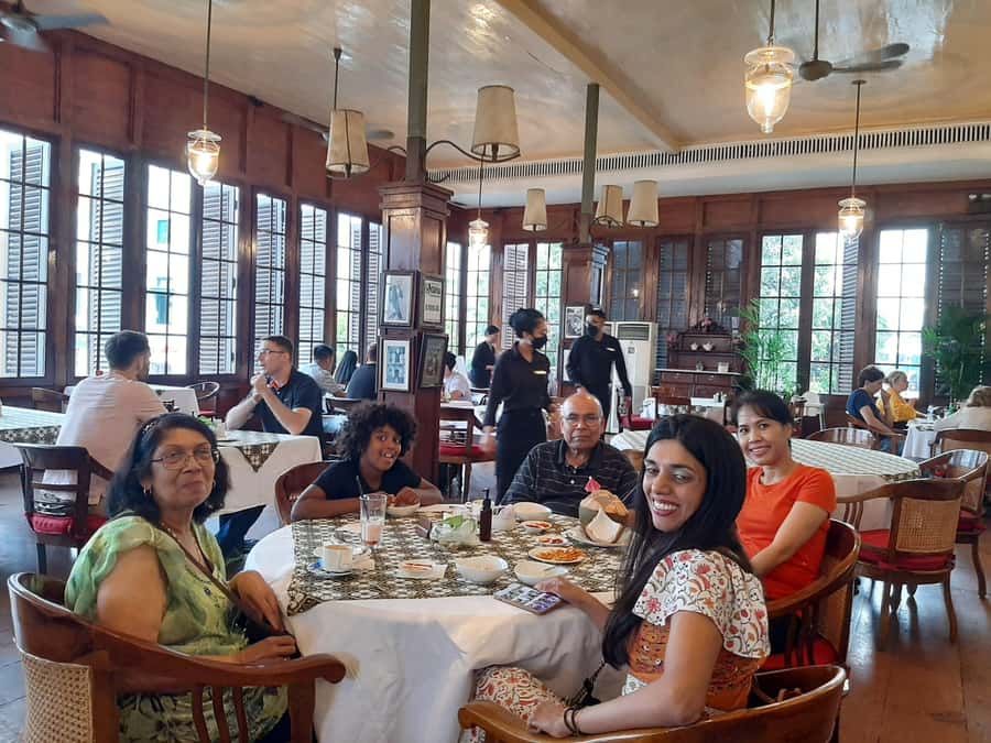 Jakarta: Like a Local Customized Guided Tour - Key Things You’ll Notice on This Jakarta Tour