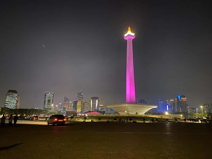 Jakarta: Private Guided Sightseeing & Street Food Night Tour - Why this Jakarta night tour fits first-time planning