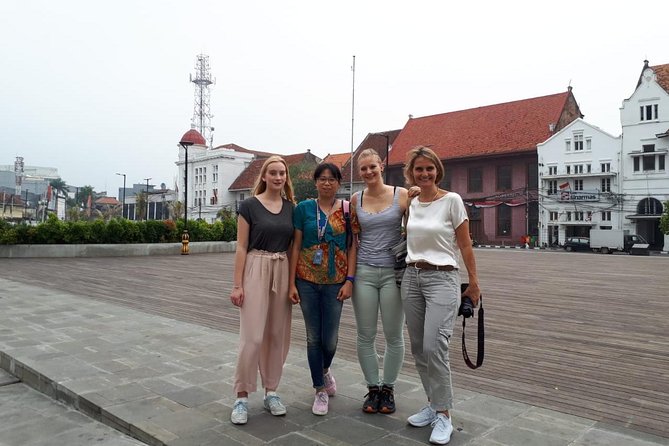 Jakarta Private Tour with local Guide & Lunch - Stop 2: Monas (National Monument) Summit for the Fastest Jakarta Orientation