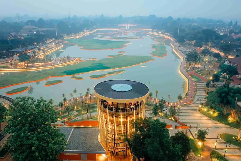 Jakarta: Taman Mini Indonesia Cultural Park Entry Ticket - Gardens and green breaks between museums