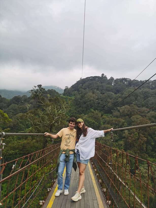 Jakarta: Volcano or Suspension Bridge,Ricefield & Hot Spring - Picking White Crater vs Tangkuban Perahu: choose your day