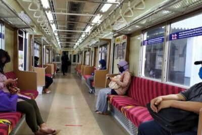 Jakarta Walking Tour with Public Transportation Visiting Sites - Kota Station and the Beos/Batavia name thread