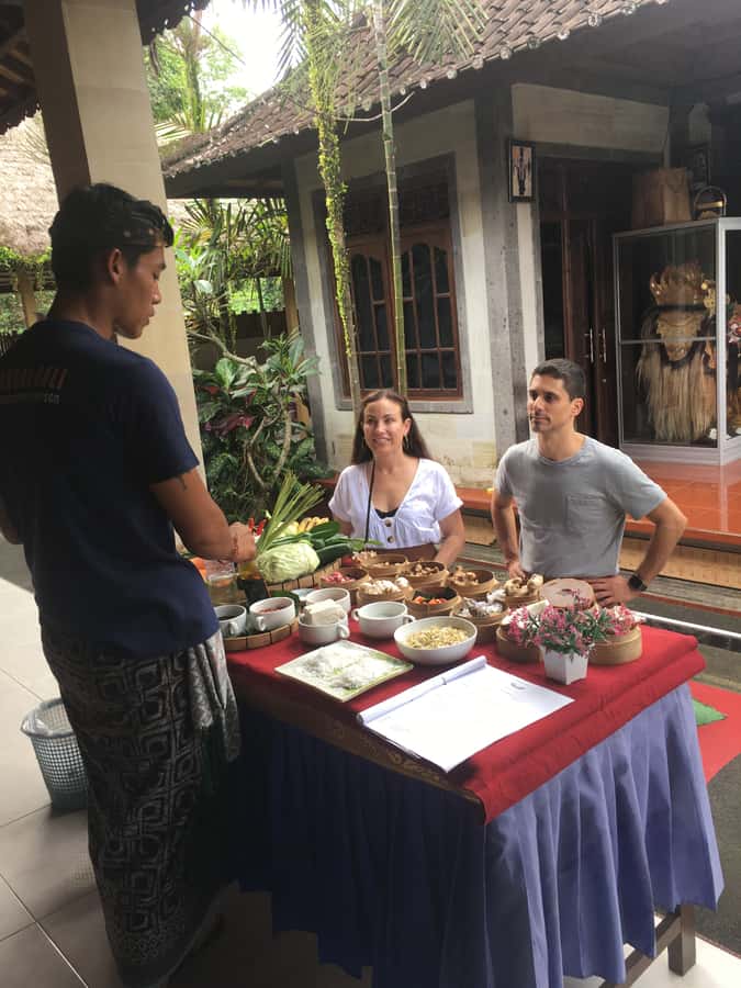Jambangan bali cooking class with morning market tour - Eating What You Make: Lunch and Dinner in a Warung and Garden