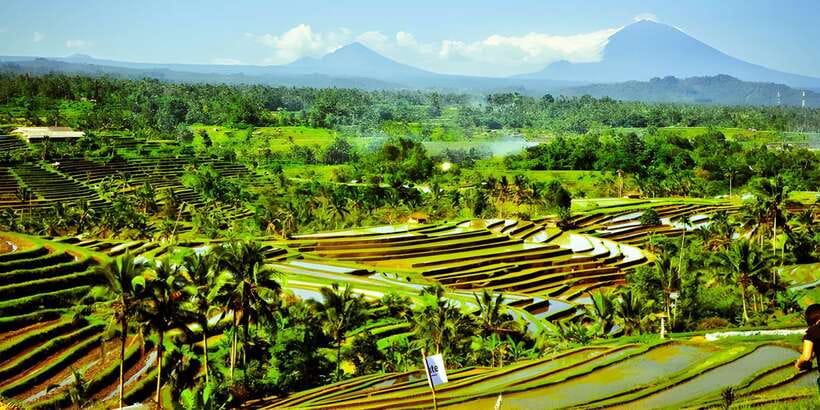 Jatiluwih VW Safari Bali Tour - Ulun Danu Beratan Temple Lunch: The Floating-Temple Feeling