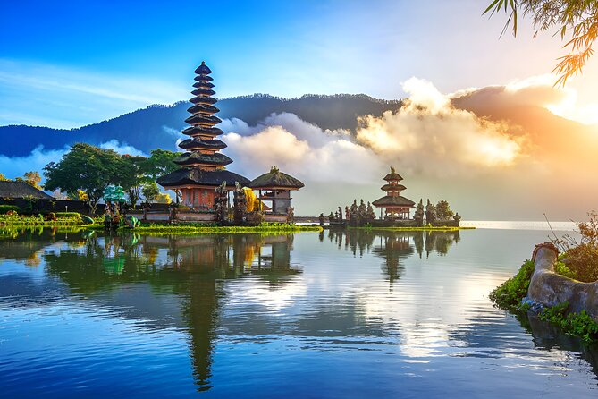 Jatiluwih VW Safari Bali Tour - Volkswagen Classic Car Trip - Lunch, passing fruit markets, and how the day keeps moving
