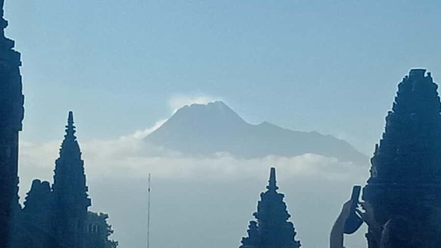 "Java's Cultural Heritage: Borobudur and Prambanan Tour" - Best for whom (and who should skip it)