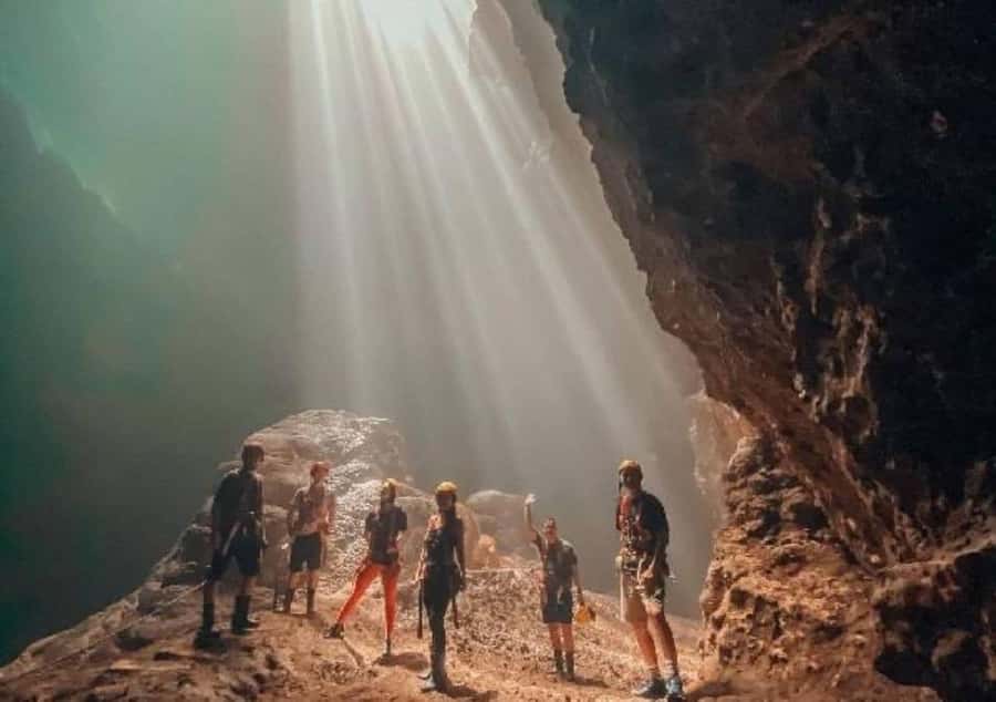 Jomblang & Pindul Cave Tour Yogyakarta - Lunch, Then the Quick Jump to Pindul