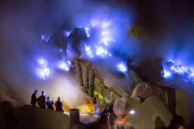 Kawah Ijen Blue Fire Tour - Share Package - The midnight start at 12:30 AM: why it matters more than you think