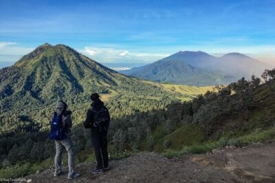 Kawah Ijen Midnight Tour (1 Day) - The walk up and down: it’s hard, and the descent needs respect