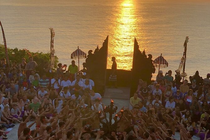 Kecak Fire Dance and Uluwatu Temple with Private Car Service - Entering Uluwatu Temple: Mpu Kuturan and Cliffside Atmosphere