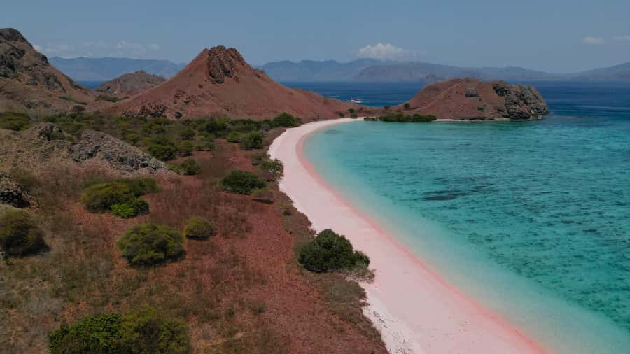 Komodo Full Day Speedboat Tour from Labuan Bajo - Labuan Bajo Pickup to Padar Island: Getting the Views Before the Day Gets Hot