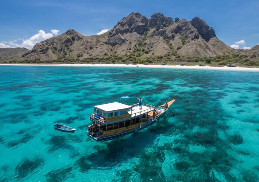 Komodo Islands: Private 2-Day Wooden Boat Tour - Budget vs Standard: what changes on the overnight