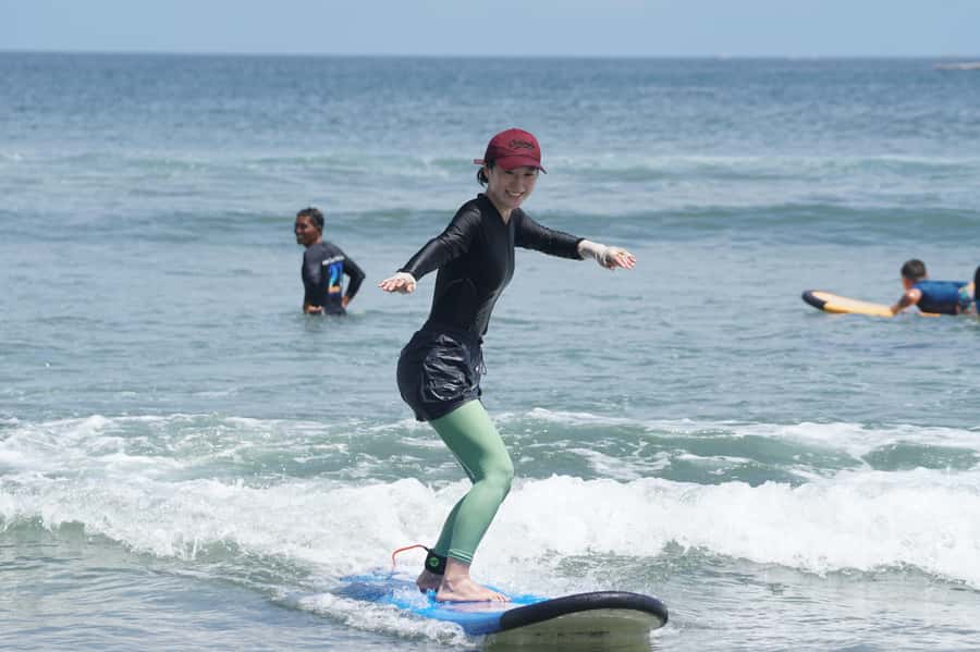 Kuta/Bali: Private Beginner & Intermediate Surf Lessons - Key highlights before you book