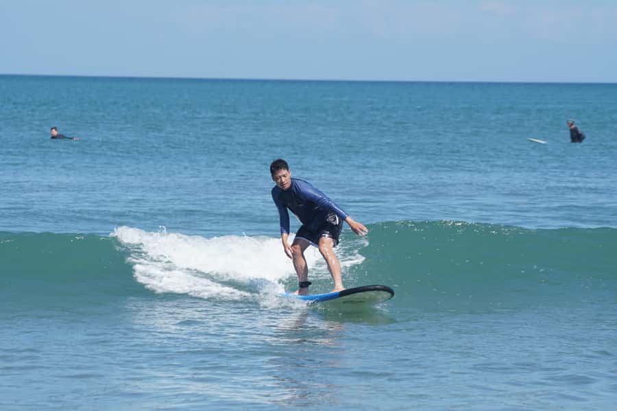 Kuta/Bali: Private Beginner & Intermediate Surf Lessons - Equipment and what to wear: make it easy on your body
