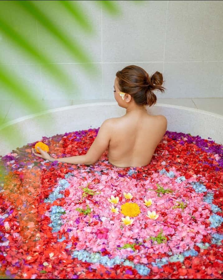 Kuta: Flower Bath Massage Spa In Bali - The 60-Minute Balinese Massage: Strong, Customizable, and Human