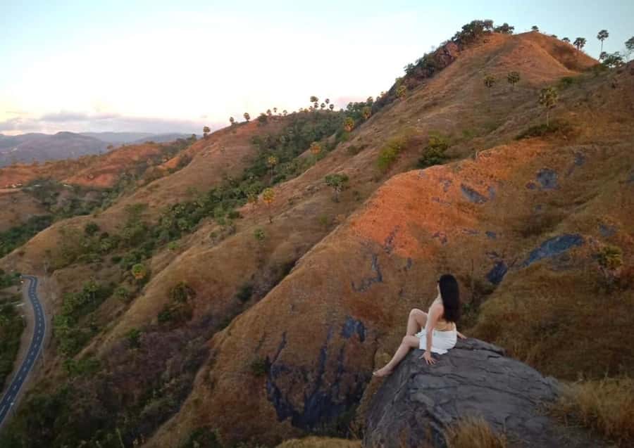 Labuan Bajo: Rangko Cave and Beach Snorkeling Half-Day Tour - Price and value: why the $47-per-person format works here