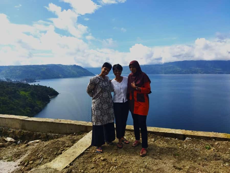 Lake Toba Fullday Tour from Medan - Parapat Lunch and Getting Ready for the Ferry