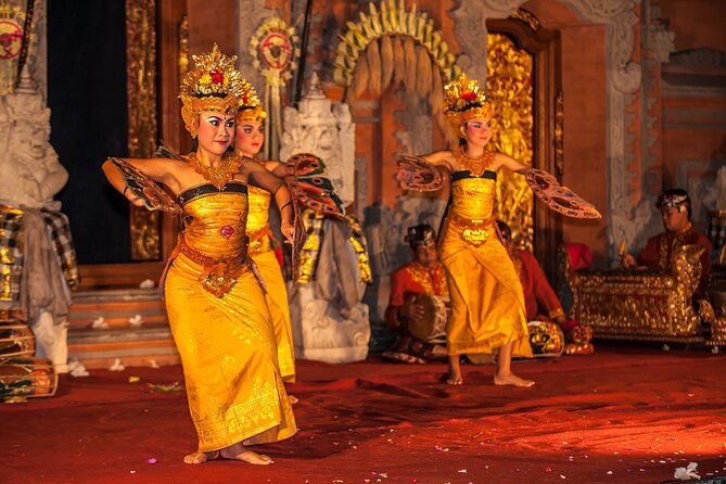 Legong Dance Show at Ubud Palace Bali - Timing That Actually Works: 7:30 PM Means 6:30–6:45 Planning
