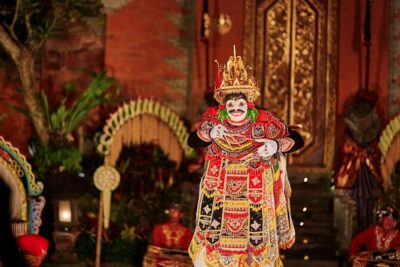 Legong Dance Show at Ubud Palace Bali - The Story in Plain English: Rangkesari and the Bird Prophecy