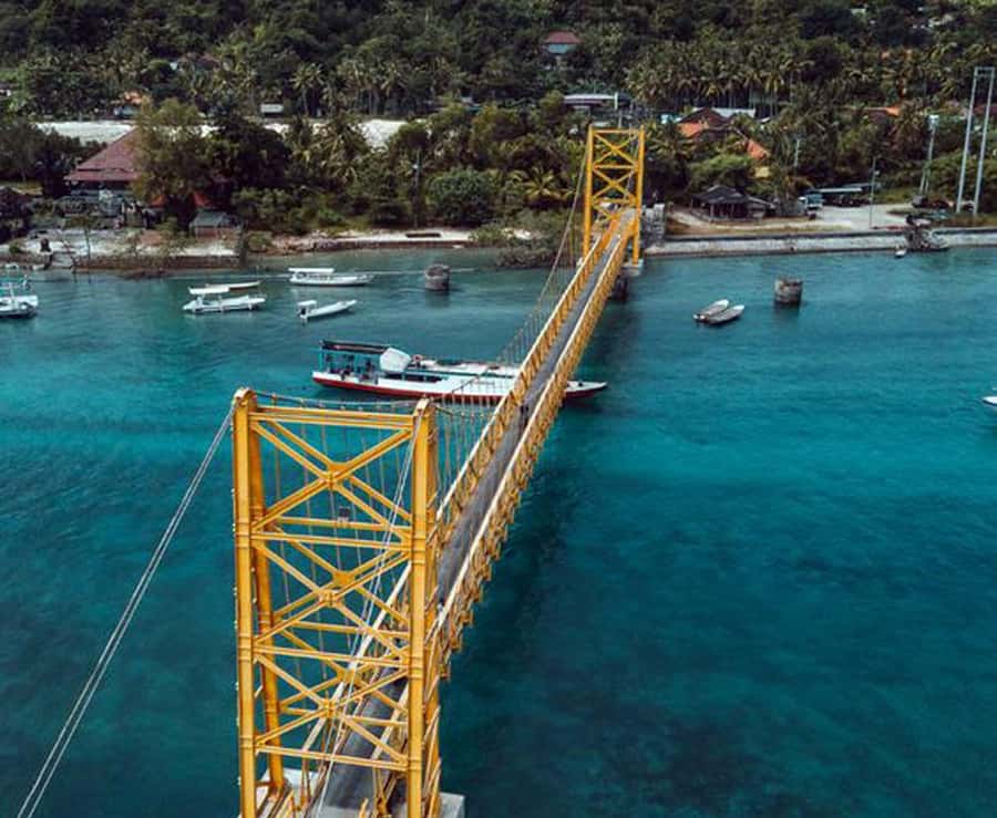Lembongan Day Cruise: Activities in Lembongan - Welcome refreshment stop: small break before the big sun