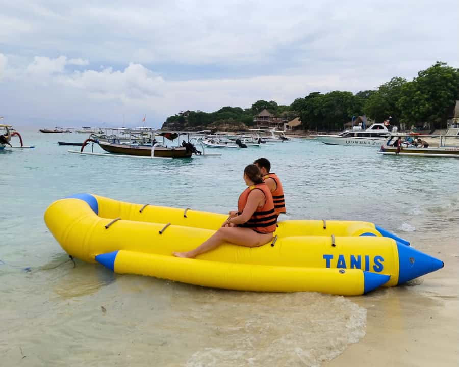 Lembongan Day Cruise: Activities in Lembongan - Banana boat ride: a loud, happy 15 minutes
