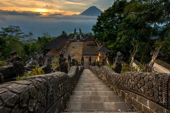 Lempuyang (Gate of Heaven) and East Bali Private Bali Tour - Lempuyang Temple and the Gate of Heaven: timing, sarongs, and volcano views