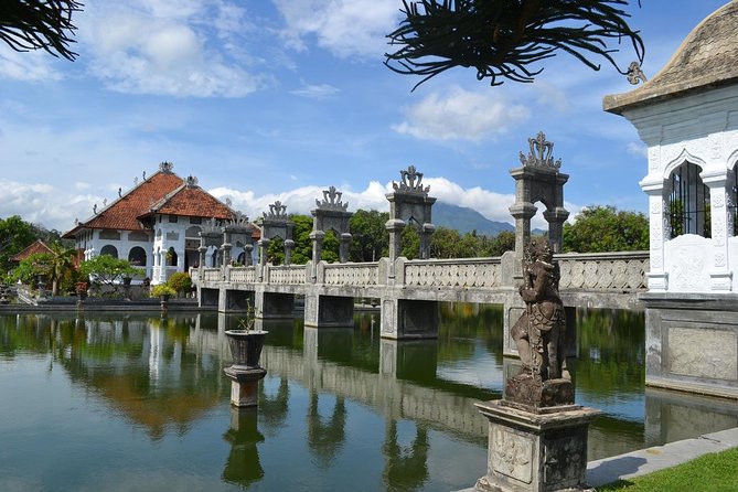 Lempuyang Temple Tour With Lunch and Pick Up - Tirta Gangga Water Palace: A Short Stop With Big Visual Payoff