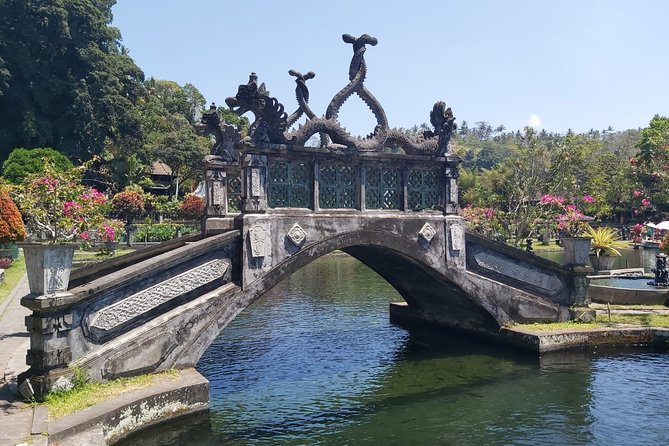 Lempuyang Tour : Heaven gate, Tirta Gangga, Goa Raja waterfall - The Driver-Guide Touch That Makes the Day Work
