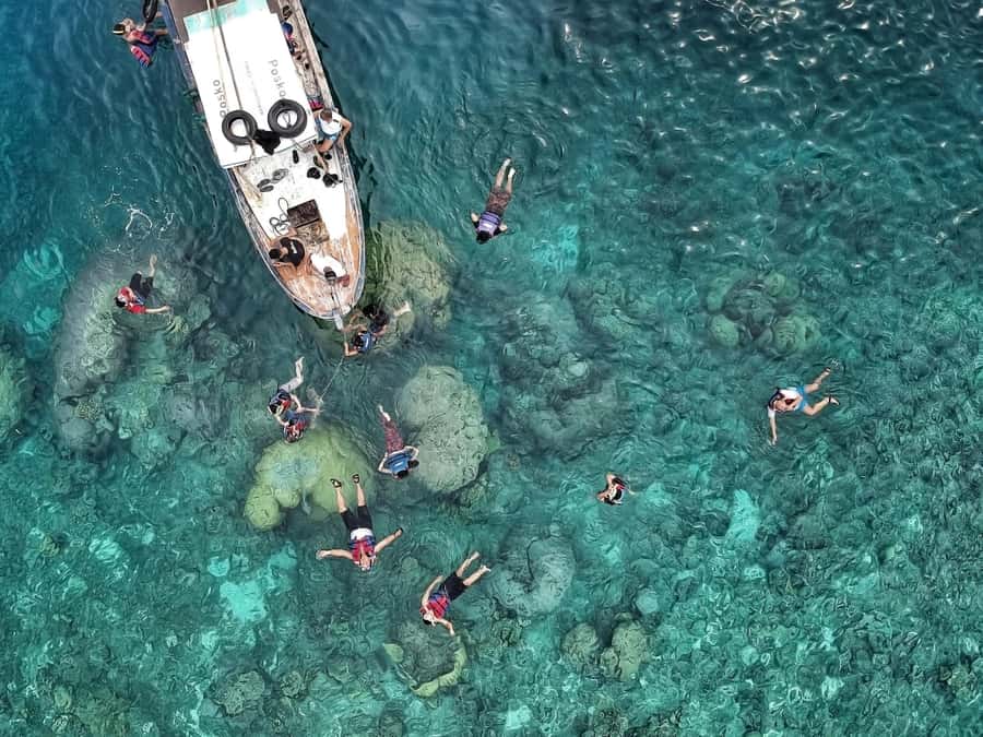 Lombok: Gili Kondo, Petagan, dan kapal Snorkeling Tour - Gili Kapal: White Sand Relaxation on the Small Island