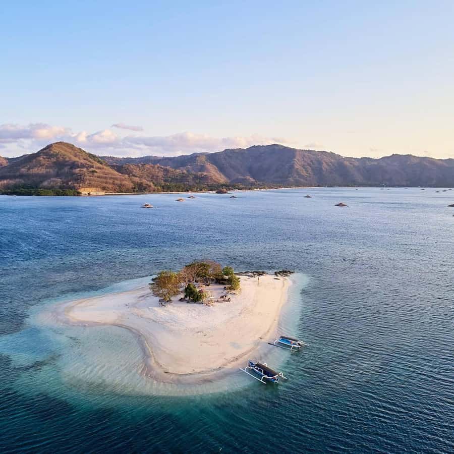 Lombok: Gili Nanggu, Sudak and Kedis Private Snorkeling Tour - Sukarara Weaving Village: A Short Cultural Stop Before the Sea