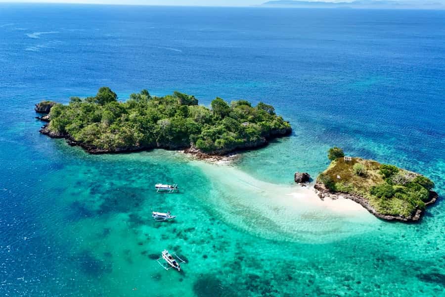 Lombok: Pink Beach, Gili Petelu & Private Snorkeling Tour - Gili Pasir and Pantai Segui: the pink sand payoff