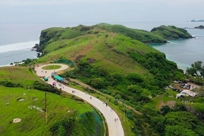 Lombok Private Tour-Car Hire With Full day Customize Trip - Sade Village and Sukarara: Sasak culture you can see up close