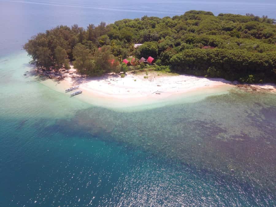 Lombok Secret Gili: Island Hopping & Snorkelling Trip - Gili Nanggu: First Island, First Snorkel, Then Chill