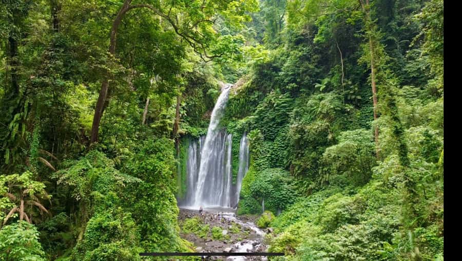 Lombok : Sendang Gile and Tiu Kelep Waterfall Tour - A note on the walk distance and footing