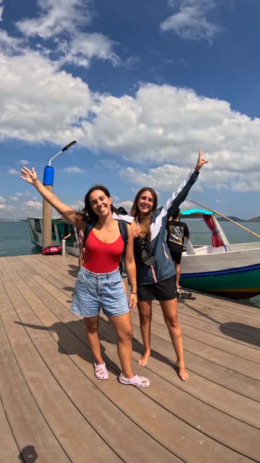 Lombok : Sharing Whale Shark Tour 2 Day 1 Night Sumbawa - Day 2 at 04.00: the boat ride, breakfast, and the 05.30–08.00 snorkeling window