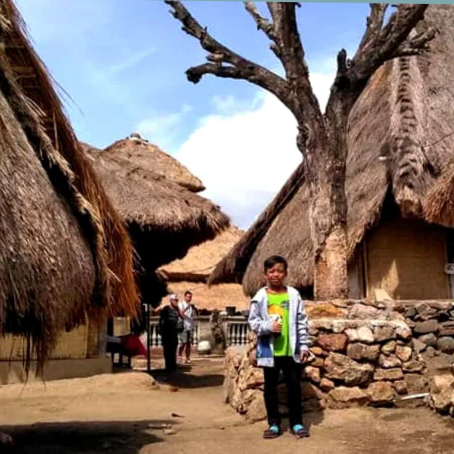 Lombok: Southern Beach, Traditional Village, Handcraft Tour - Bukit Merese: The 10-Minute Walk to a South-Coast Sunset View