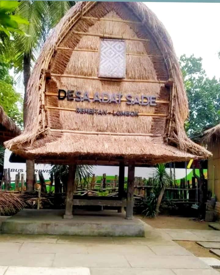 Lombok: Southern Beach, Traditional Village, Handcraft Tour - Price and Value: What $49 Gets You (and What It Doesn’t)