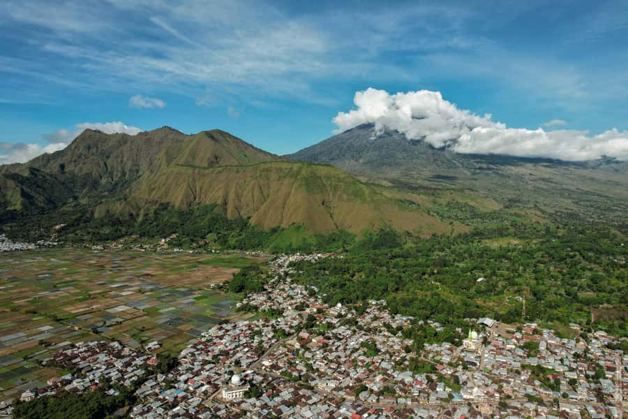 Lombok Spectacular: Waterfalls, Selong Hill & Pusuk Sembalun - Price and value: why $42 can feel fair for a 10–12 hour day