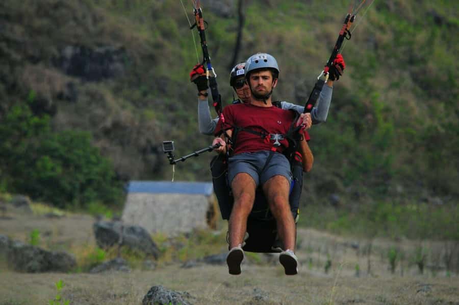 Lombok : Tandem Paragliding with Pilot & Beach Tour - Key things that make this day work