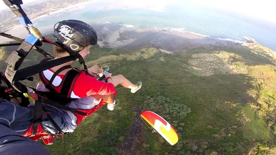 Lombok : Tandem Paragliding with Pilot & Beach Tour - Tandem Paragliding at Kuta Mandalika: the flight you’re signing up for
