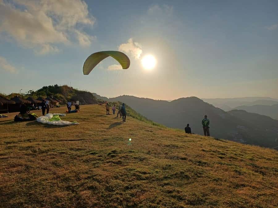 Lombok : Tandem Paragliding with Pilot & Beach Tour - When weather changes the plan (and what you can do with that)