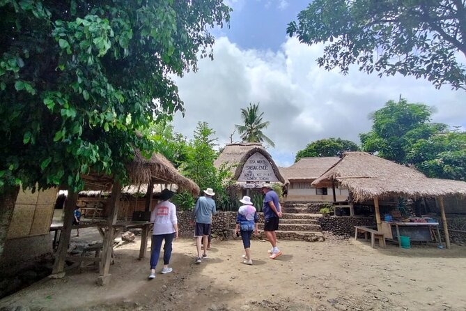 Lombok Tour For Cruise Passangers - Sukarara Weaving Village: Loom Work and Living Tradition